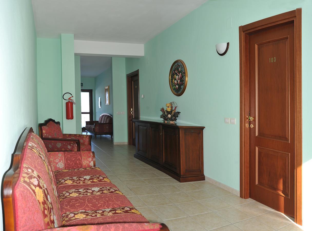 Hotel Pietrapanna Calvello Екстер'єр фото